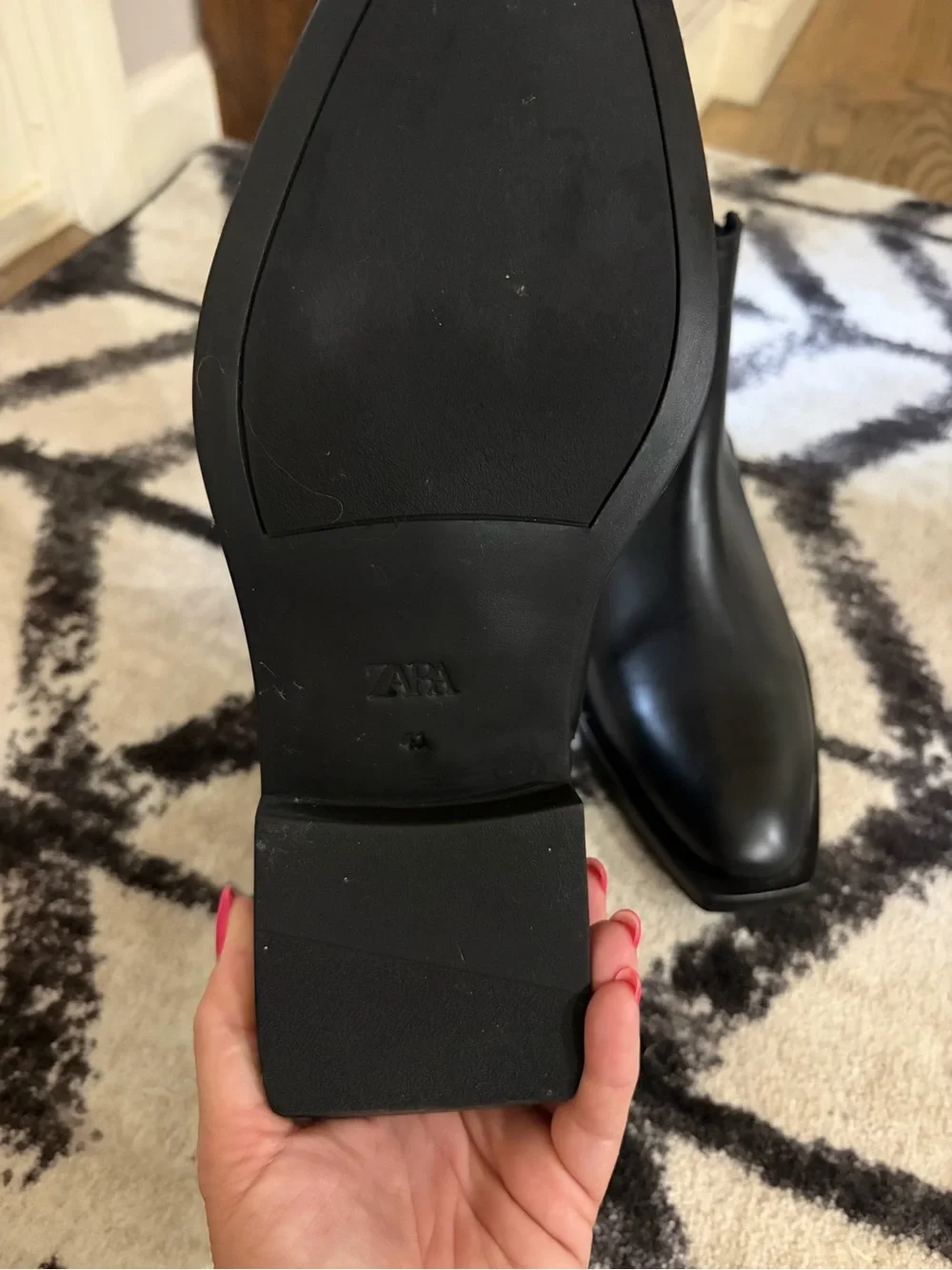 Zara Black Leather Chukka Boots